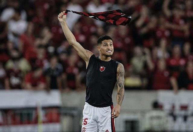 Imagem da noticia Flamengo acerta venda de João Gomes para o Wolverhampton