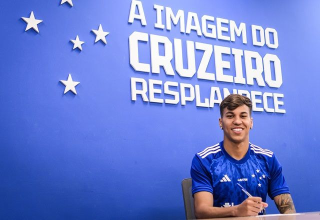 Imagem da noticia Santos ameaça ir à Fifa contra Cruzeiro e Juventus por negociação de Kaio Jorge