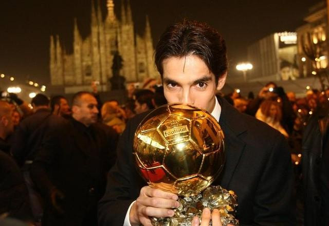 Brasileiros não vencem a Bola de Ouro desde 2007; veja curiosidades sobre o prêmio