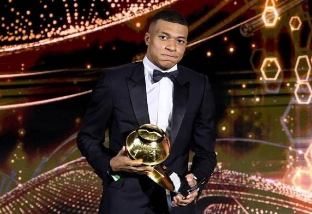 Imagem da noticia Mbappé é eleito melhor do mundo pela Globe Soccer; veja os premiados