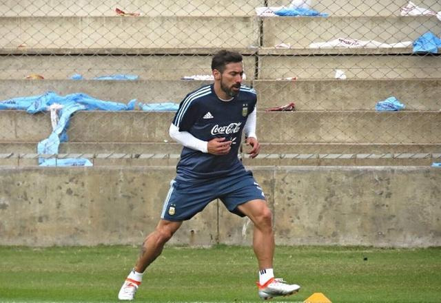 Imagem da noticia Ex-jogador da seleção da Argentina é esfaqueado e dá entrada em hospital