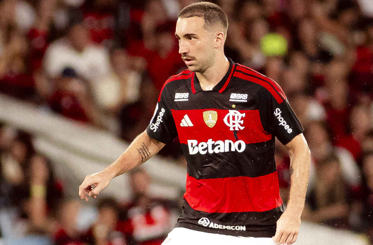 Imagem da noticia Léo Ortiz lamenta morte de Oscar Schmidt, ídolo do Flamengo