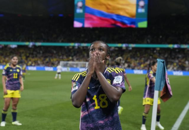 Imagem da noticia Estrela da Colômbia na Copa, Linda Caicedo apresenta "aceleração no coração"