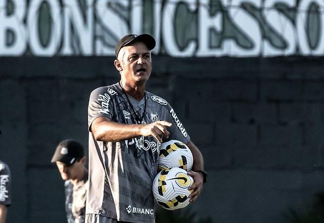 Lisca é demitido do Santos com apenas oito jogos no cargo