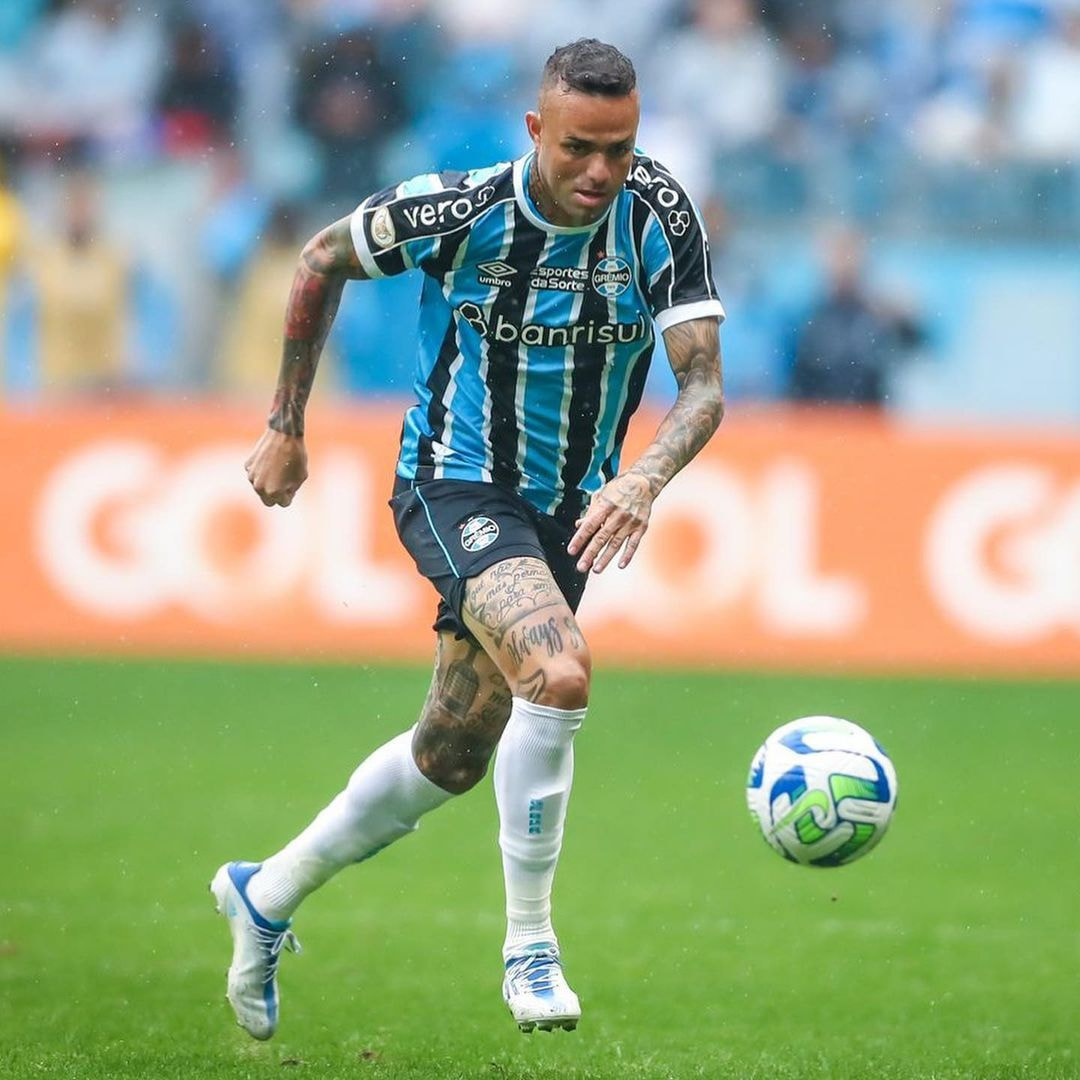 Imagem da noticia Grêmio anuncia término do contrato do atacante Luan