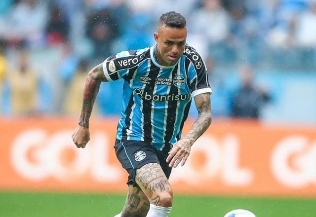 Imagem da noticia Grêmio anuncia término do contrato do atacante Luan