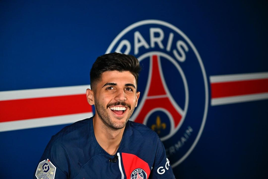 Imagem da noticia PSG anuncia a contratação do zagueiro Lucas Beraldo