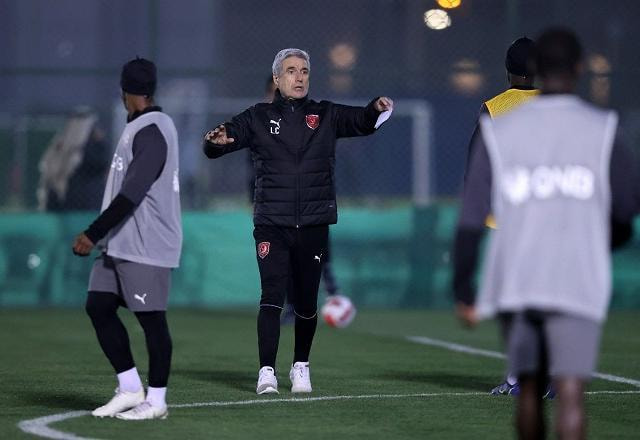 Imagem da noticia Al Duhail confirma data de saída de Luís Castro; Botafogo aguarda técnico