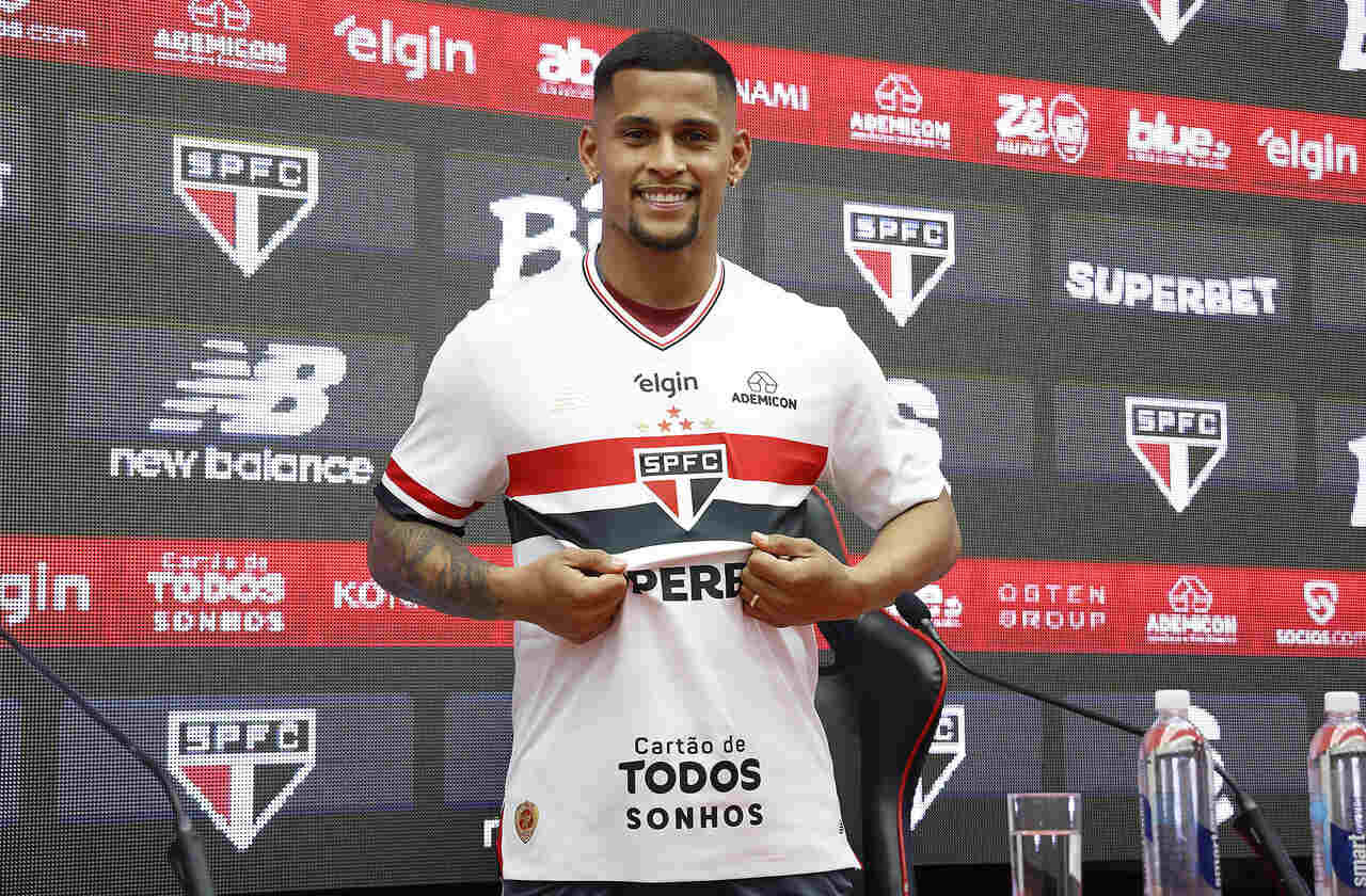 Imagem da noticia Mailton é apresentado no São Paulo e celebra: ''Um sonho''