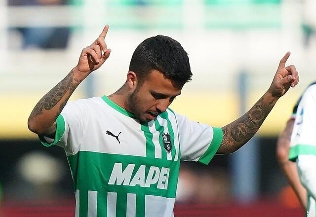 Imagem da noticia Cotado no Palmeiras, Matheus Henrique aponta permanência na Europa