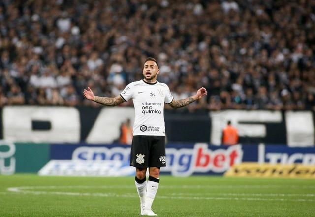 Imagem da noticia Fifa estende permissão de trabalho para jogadores que atuavam na Ucrânia