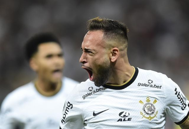 Imagem da noticia Decisivo, Maycon vibra: "Fizemos um jogo com espírito do Corinthians"
