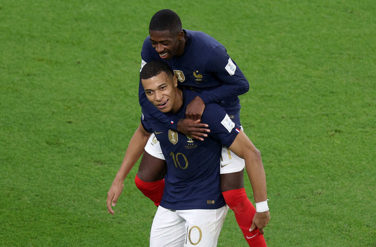 Imagem da noticia Mbappé parabeniza Dembélé, colega de seleção, pela Bola de Ouro: "Merece mil vezes"