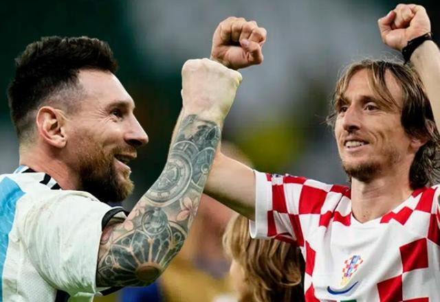 Imagem da noticia Capitães e ídolos históricos, Messi e Modric travam duelo por vaga na final da Copa