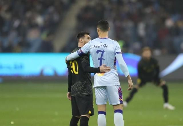 Imagem da noticia PSG de Messi vence amistoso contra combinado saudita de Cristiano Ronaldo