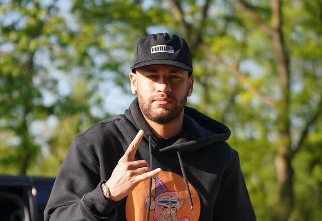 Imagem da noticia Neymar faz post irônico antes de atividade no PSG: "Chegando bêbado"