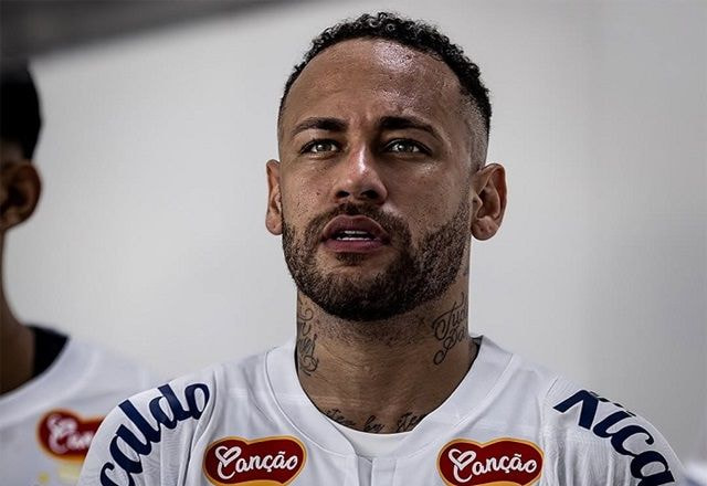 Presidente do Santos nega que Neymar se preservou para jogos da seleção