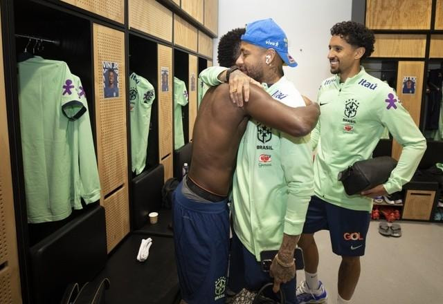 Imagem da noticia Completa, seleção brasileira realiza primeiro treino para a Copa do Mundo