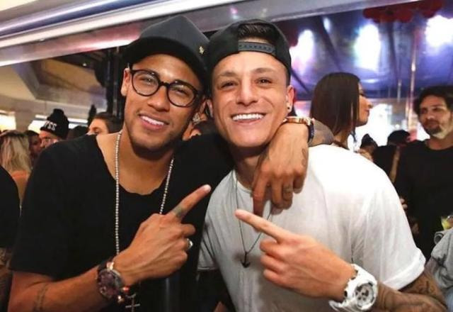 Após afastamento de ex-cunhado pelo Fortaleza, Neymar ironiza: "Não tá fácil"
