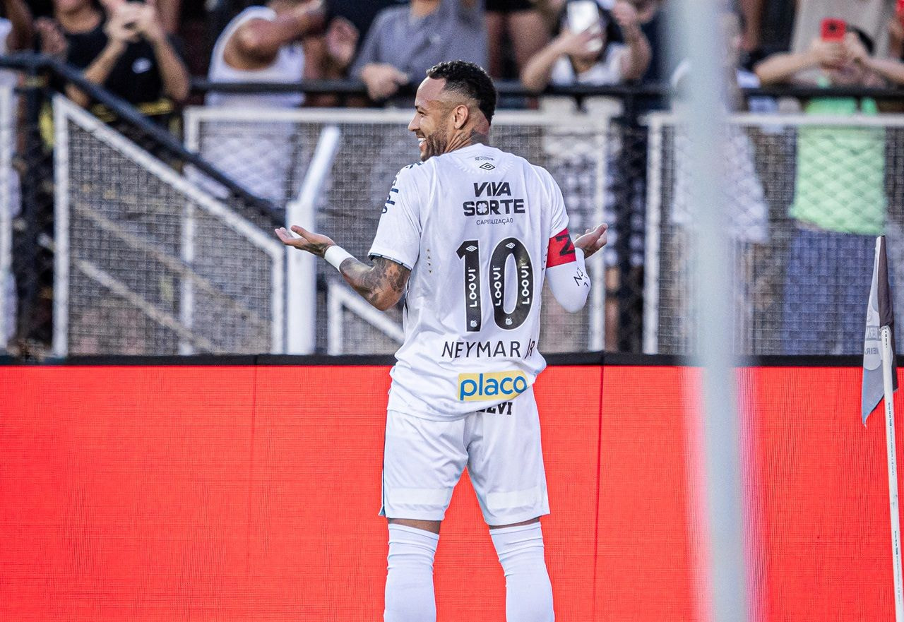 Neymar marca gol olímpico, Tiquinho faz dois e Santos vence a Inter de Limeira