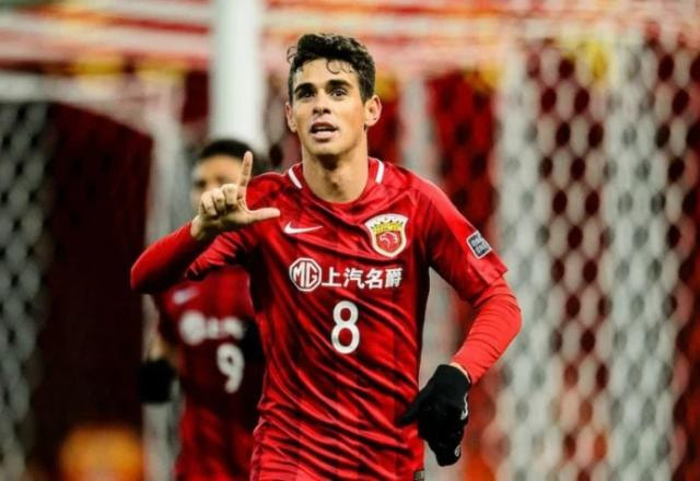 Imagem da noticia Dirigente do Flamengo atualiza situação de Oscar e confia na vontade do jogador