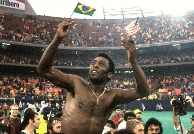 Imagem da noticia Um ano da morte de Pelé: veja homenagens ao Rei do Futebol