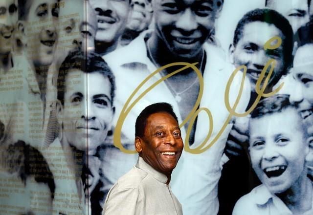 Imagem da noticia Rei do Futebol, Pelé é homenageado por todo o planeta
