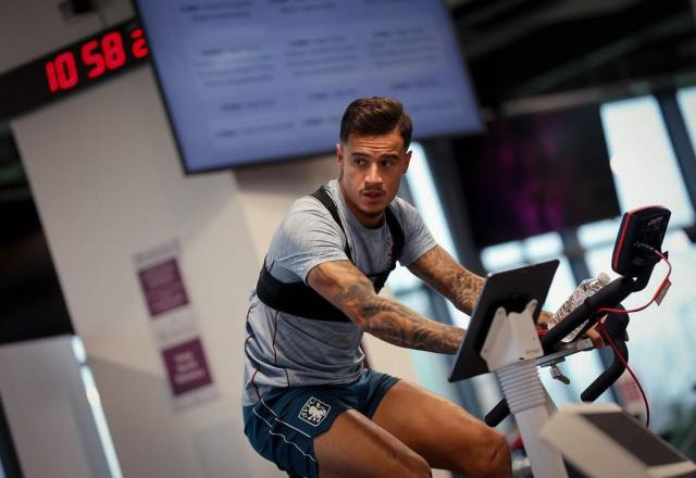 Imagem da noticia Cotado no Corinthians, Philippe Coutinho se posiciona oficialmente: "Mentiras"