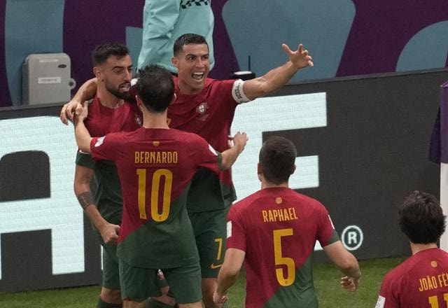 Imagem da noticia Portugal vence, se classifica às oitavas e complica o Uruguai na Copa