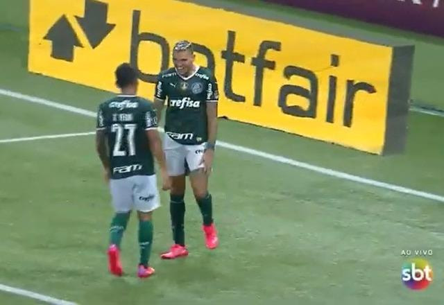 Imagem da noticia Quatro vezes Navarro! Palmeiras amplia goleada no Allianz Parque