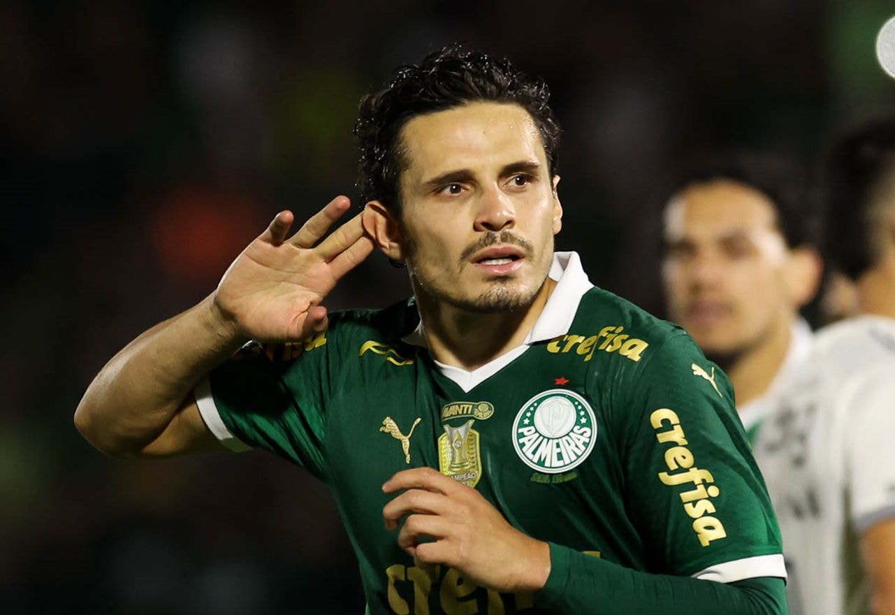 Imagem da noticia Palmeiras vence Atlético-MG e pressiona Botafogo pela liderança do Brasileirão