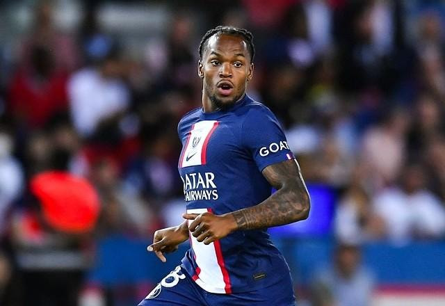 Imagem da noticia Em busca da Champions, PSG se desfaz de medalhões e aposta em jovens