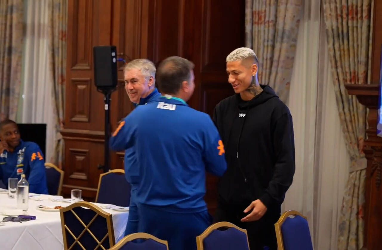 Imagem da noticia Convocados começam a se apresentar em Londres para amistosos da Seleção