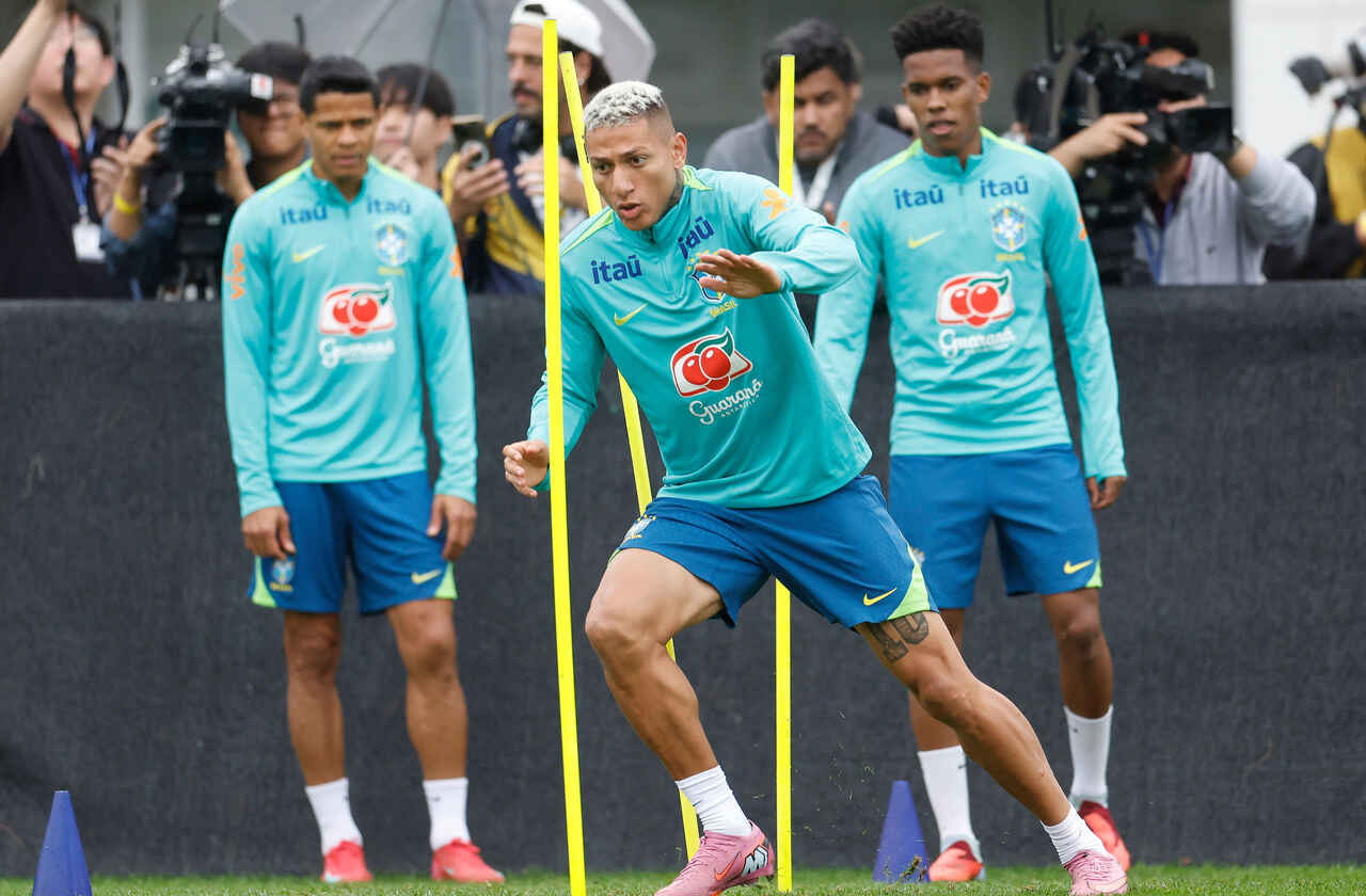 Imagem da noticia Richarlison celebra retorno da Seleção ao Japão: "Boas lembranças"