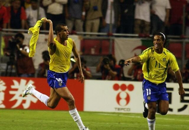 Imagem da noticia Rivaldo recebe homenagens em aniversário de 50 anos