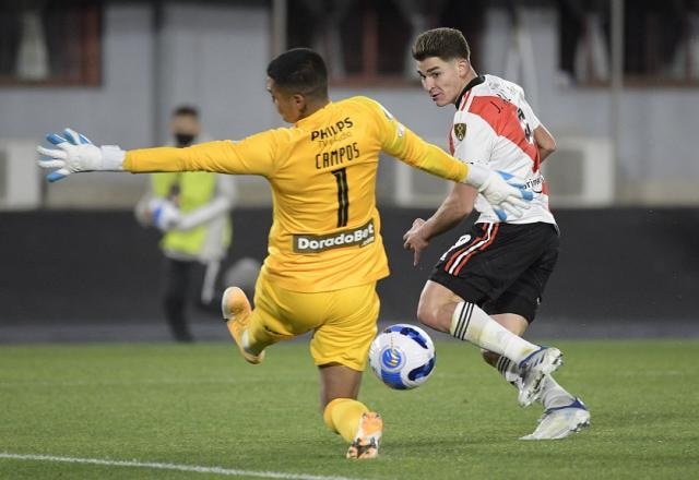Imagem da noticia River Plate faz 8 a 1 e ultrapassa Flamengo no geral da Libertadores