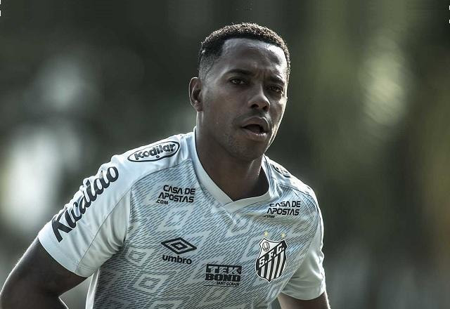 Imagem da noticia Condenado por estupro, Robinho tem pedido de extradição encaminhado