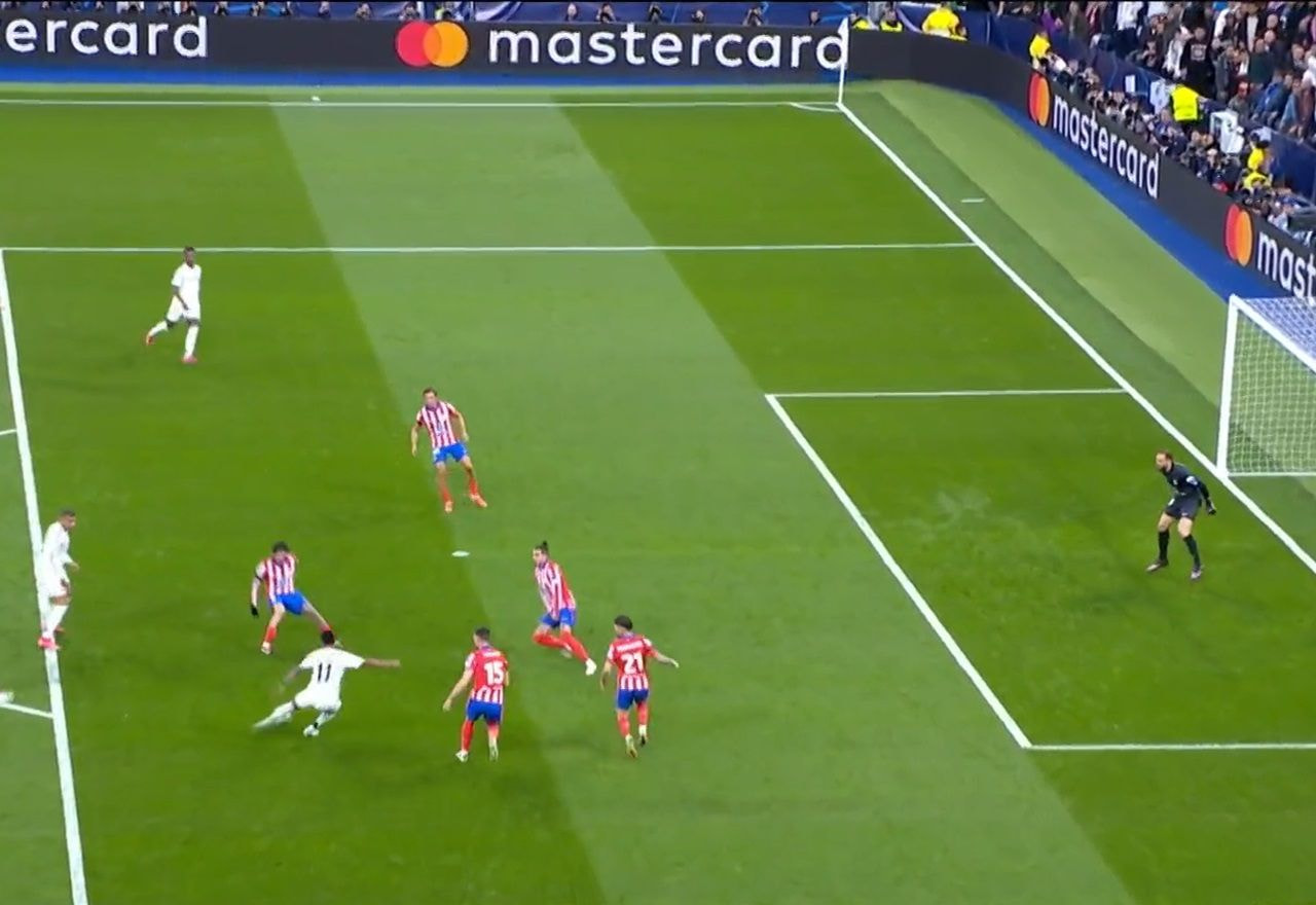 Imagem da noticia Golaço! Rodrygo dá chutaço e abre o placar para o Real Madrid contra Atlético