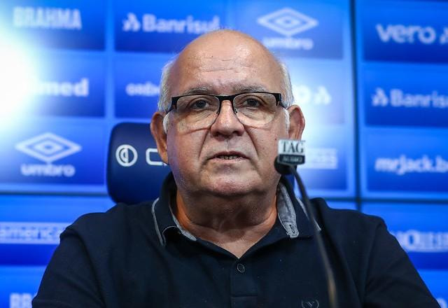 Imagem da noticia Presidente do Grêmio pede desculpa por vice confundir Guarani e Palmeiras