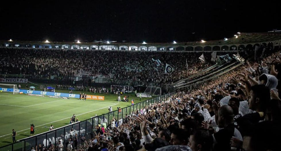 Vasco alinha reunião com Marinakis para discutir venda da SAF