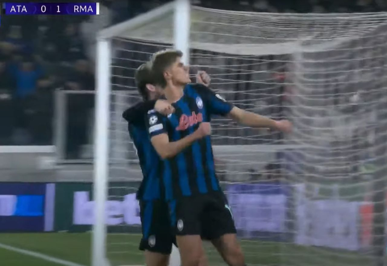 Imagem da noticia De Ketelaere converte pênalti e empata para a Atalanta contra o Real Madrid