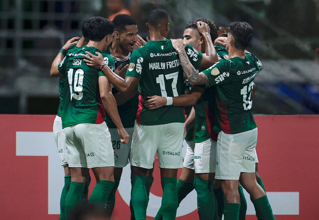Palmeiras sofre, mas vence o Sporting Cristal e assume ponta na Libertadores