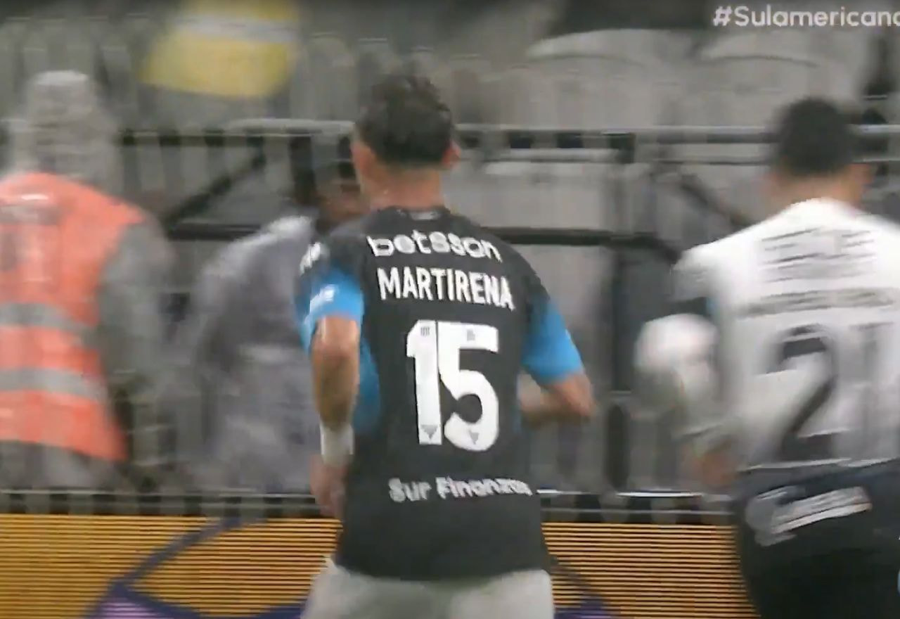 Imagem da noticia Pintura! Martirena faz grande jogada e empata para o Racing