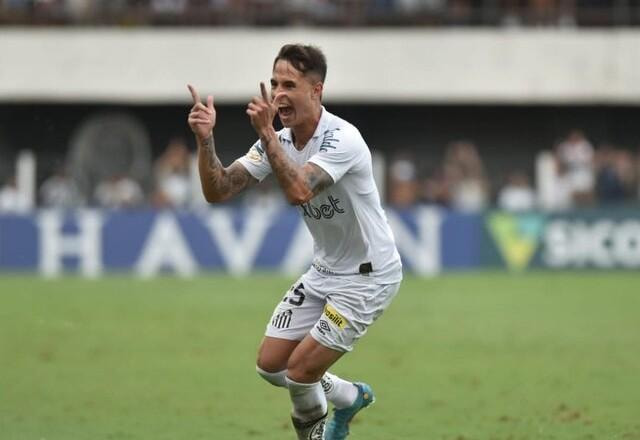 Imagem da noticia Santos vence América-MG e assume a liderança do Campeonato Brasileiro