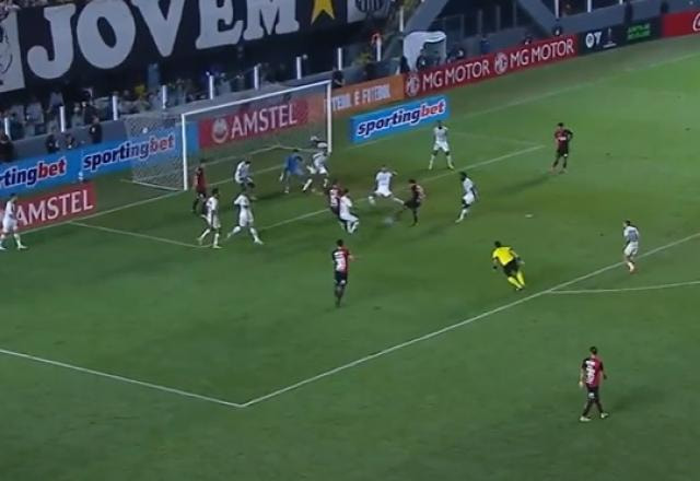 Imagem da noticia Santos atrás do placar! Sforza pega sobra na área e faz 1 a 0 para o Newell's