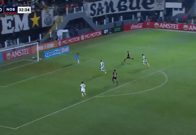 Imagem da noticia Aguirre quase abre o placar para o Newell's Old Boys contra o Santos