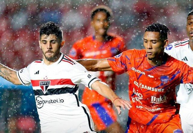 Imagem da noticia São Paulo desencanta no fim e vence Puerto Cabello pela Sul-Americana