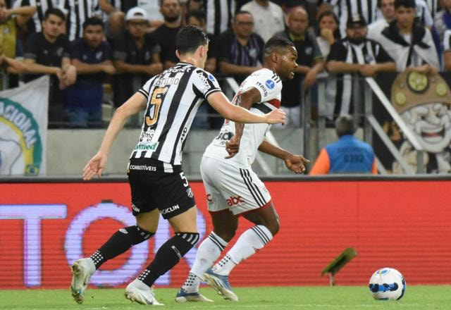 Imagem da noticia São Paulo passa nos pênaltis pelo Ceará e está na semi da Sul-Americana