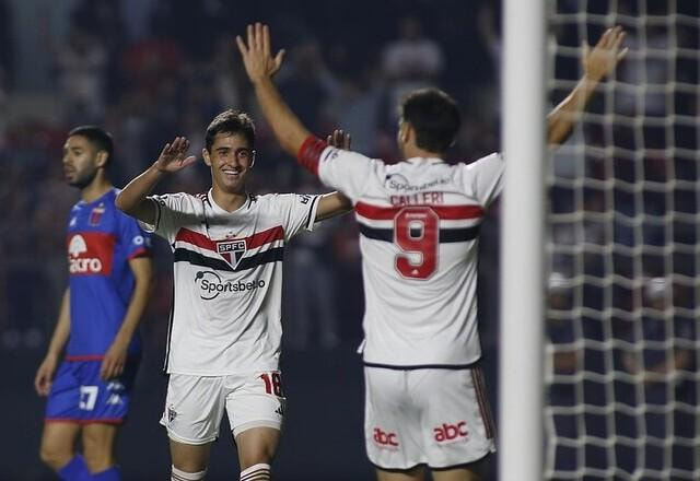 Imagem da noticia Fim da maldição? São Paulo comemora partida completa contra o Tigre; veja