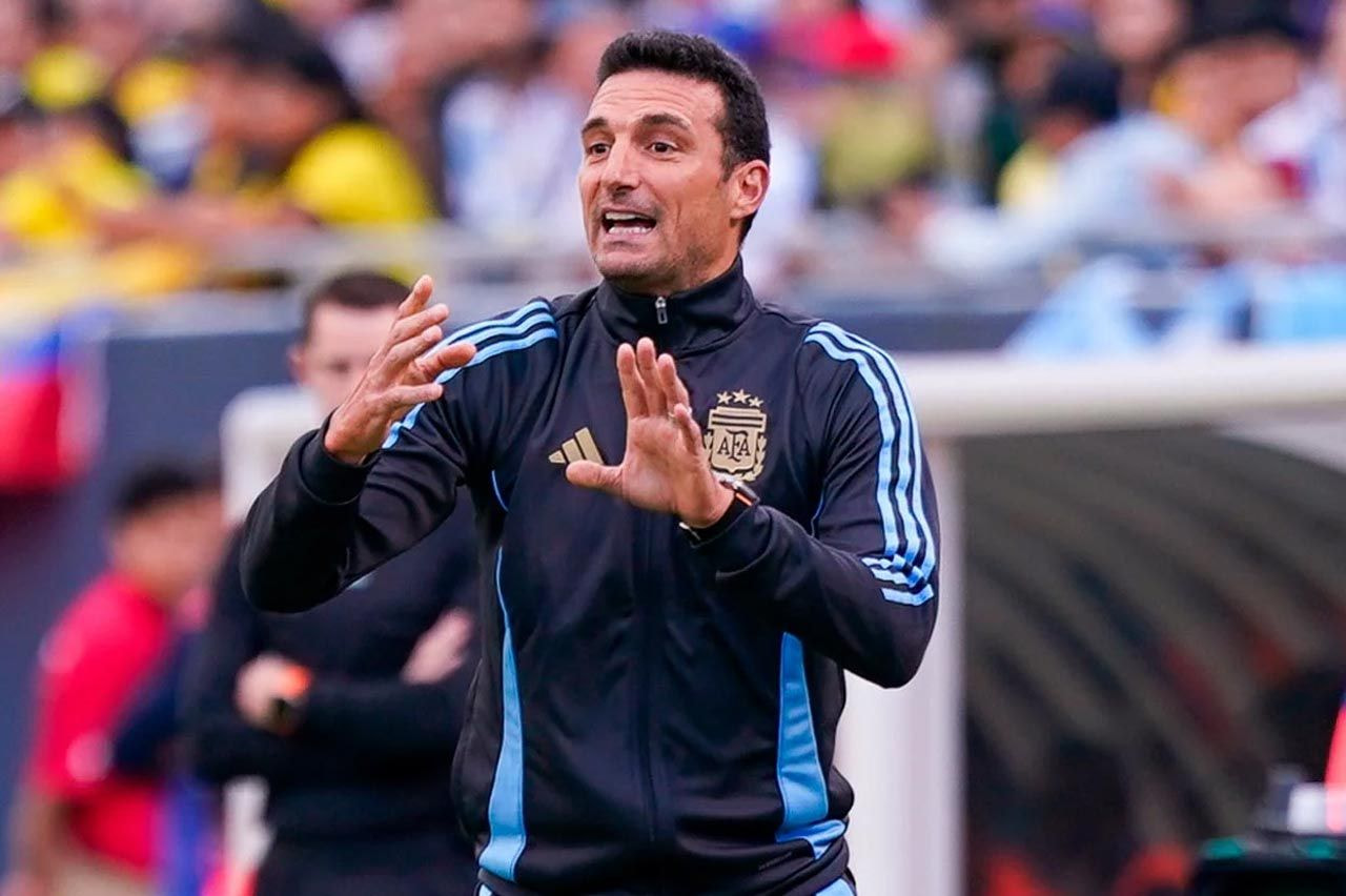 Imagem da noticia Di María elogia Scaloni, técnico da Argentina: "Deveríamos dar um contrato vitalício"